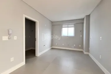 Apartamento &agrave; venda - 190m&sup2; - Meia Praia