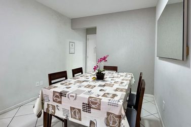 Apartamento &agrave; venda - 80m&sup2; - Centro