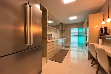 Apartamento &agrave; venda - 281m&sup2; - Meia Praia