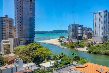 Apartamento &agrave; venda - 200m&sup2; - Meia Praia