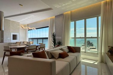 Apartamento &agrave; venda - 140m&sup2; - Meia Praia