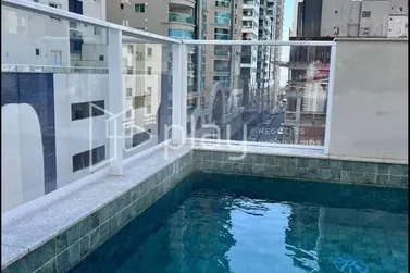 Apartamento &agrave; venda - 158m&sup2; - Meia Praia
