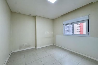 Apartamento &agrave; venda - 138m&sup2; - Centro