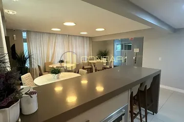 Apartamento &agrave; venda - 129m&sup2; - Meia Praia