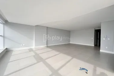 Apartamento &agrave; venda - 190m&sup2; - Meia Praia