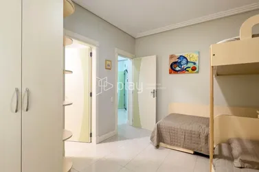 Apartamento &agrave; venda - 180m&sup2; - Centro