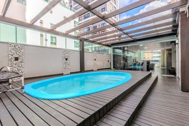 Apartamento &agrave; venda - 182m&sup2; - Pioneiros