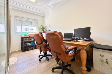 Apartamento &agrave; venda - 170m&sup2; - Centro