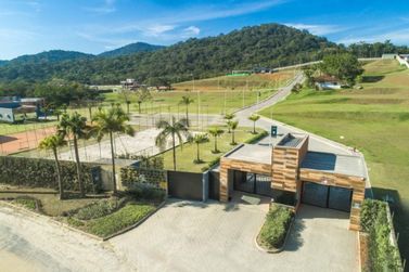 Terreno &agrave; venda - 600m&sup2; - Distrito Rio do Meio