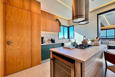 Apartamento &agrave; venda - 264m&sup2; - Meia Praia