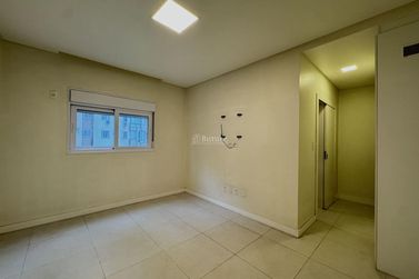 Apartamento &agrave; venda - 138m&sup2; - Centro