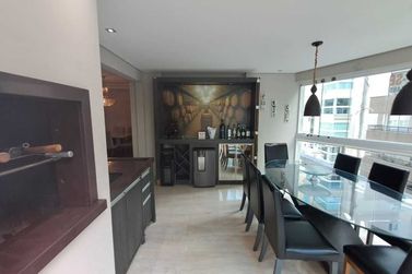 Apartamento &agrave; venda - 301m&sup2; - Meia Praia