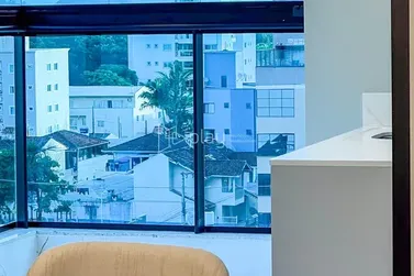 Apartamento &agrave; venda - 114m&sup2; - Meia Praia