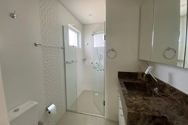 Apartamento &agrave; venda - 190m&sup2; - Meia Praia