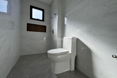 Casa &agrave; venda - 265m&sup2; - Santa Regina