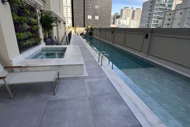 Apartamento &agrave; venda - 185m&sup2; - Meia Praia