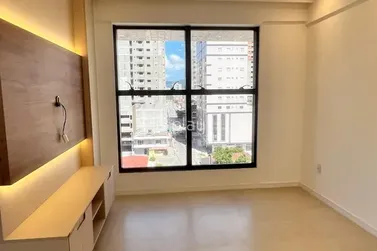 Apartamento &agrave; venda - 87m&sup2; - Meia Praia