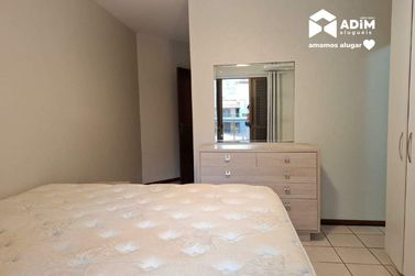 Apartamento para alugar - 193m&sup2; - Meia Praia