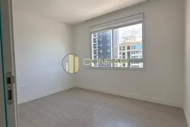 Apartamento &agrave; venda - 116m&sup2; - Meia Praia