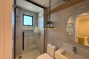 Apartamento &agrave; venda - 110m&sup2; - Meia Praia