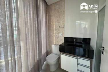 Apartamento para alugar - 190m&sup2; - Meia Praia