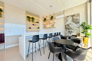 Apartamento &agrave; venda - 85m&sup2; - Meia Praia