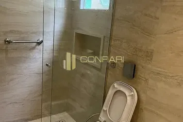 Apartamento &agrave; venda - 235m&sup2; - Meia Praia