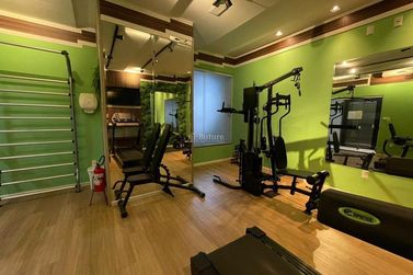 Apartamento &agrave; venda - 202m&sup2; - Meia Praia