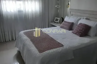 Apartamento &agrave; venda - 123m&sup2; - Meia Praia