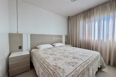 Apartamento &agrave; venda - 10472m&sup2; - Pioneiros