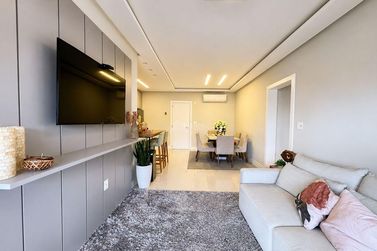 Apartamento &agrave; venda - 85m&sup2; - Meia Praia