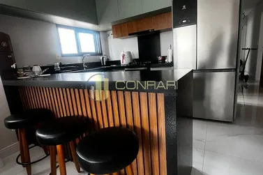 Apartamento &agrave; venda - 101m&sup2; - Meia Praia