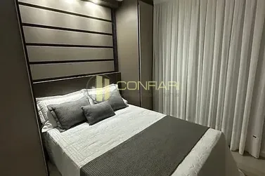 Apartamento &agrave; venda - 80m&sup2; - Meia Praia