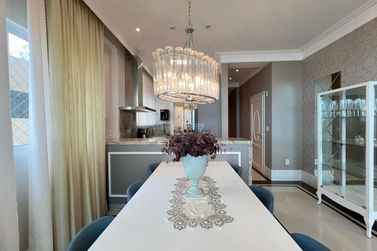 Apartamento &agrave; venda - 168m&sup2; - Meia Praia