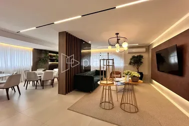 Apartamento &agrave; venda - 70m&sup2; - Meia Praia