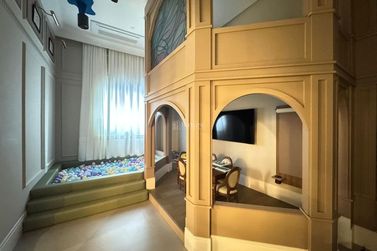 Apartamento &agrave; venda - 185m&sup2; - Meia Praia