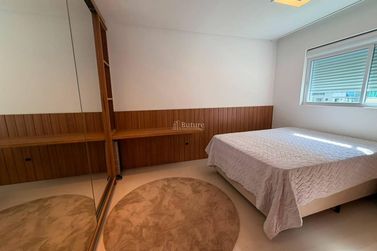 Apartamento &agrave; venda - Meia Praia