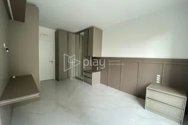Apartamento &agrave; venda - 163m&sup2; - Meia Praia