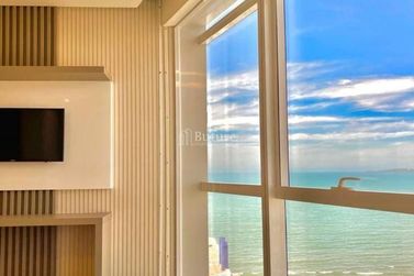 Apartamento &agrave; venda - Meia Praia