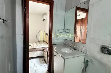 Apartamento para alugar - 70m&sup2; - Meia Praia