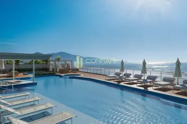 Apartamento &agrave; venda - 186m&sup2; - Meia Praia
