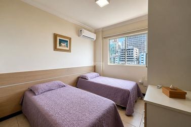 Apartamento &agrave; venda - 170m&sup2; - Meia Praia