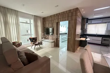 Apartamento &agrave; venda - 134m&sup2; - Meia Praia