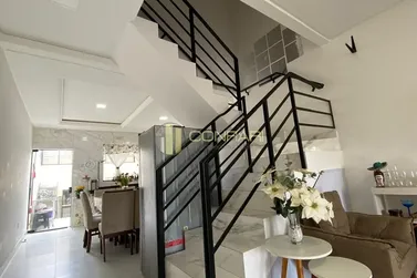Sobrado &agrave; venda - 106m&sup2; - Pereque