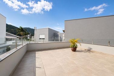 Casa &agrave; venda - 230m&sup2; - Barra