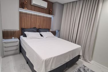 Apartamento &agrave; venda - 85m&sup2; - Meia Praia