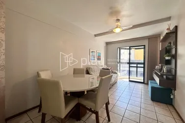 Apartamento &agrave; venda - 120m&sup2; - Meia Praia