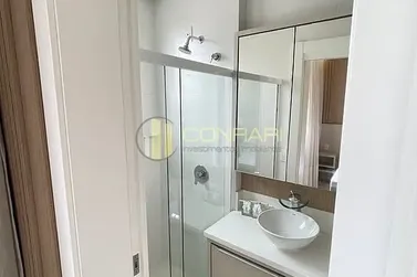 Apartamento para alugar - 163m&sup2; - Meia Praia