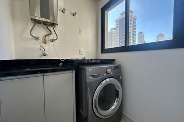 Apartamento &agrave; venda - 95m&sup2; - Meia Praia