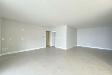 Apartamento &agrave; venda - 157m&sup2; - Meia Praia